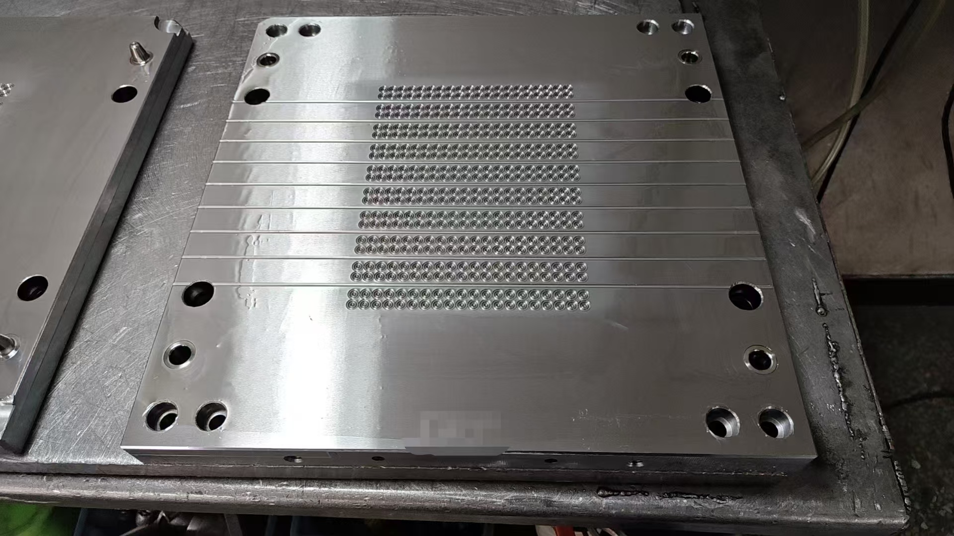 梅州模具
